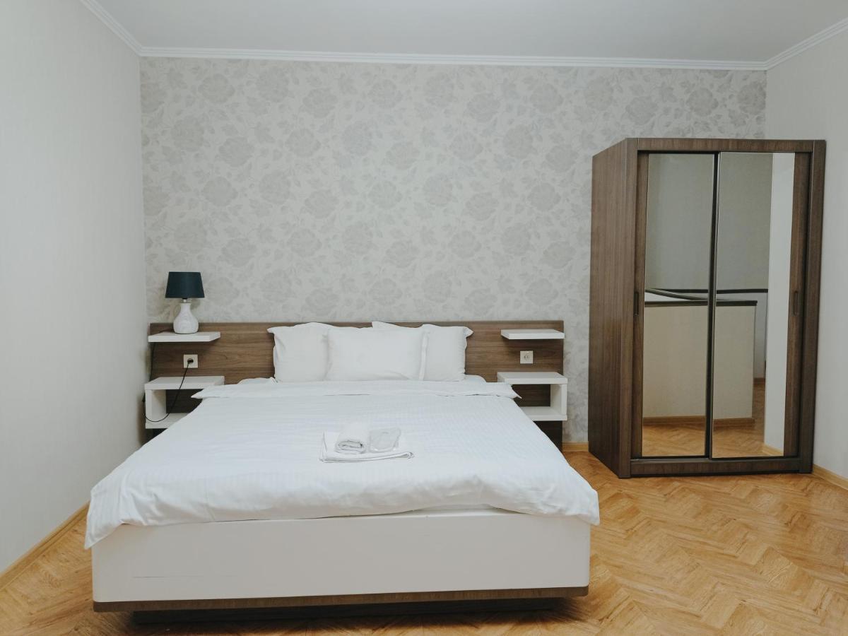 Hotel Four Brothers Tbilisi Eksteriør billede