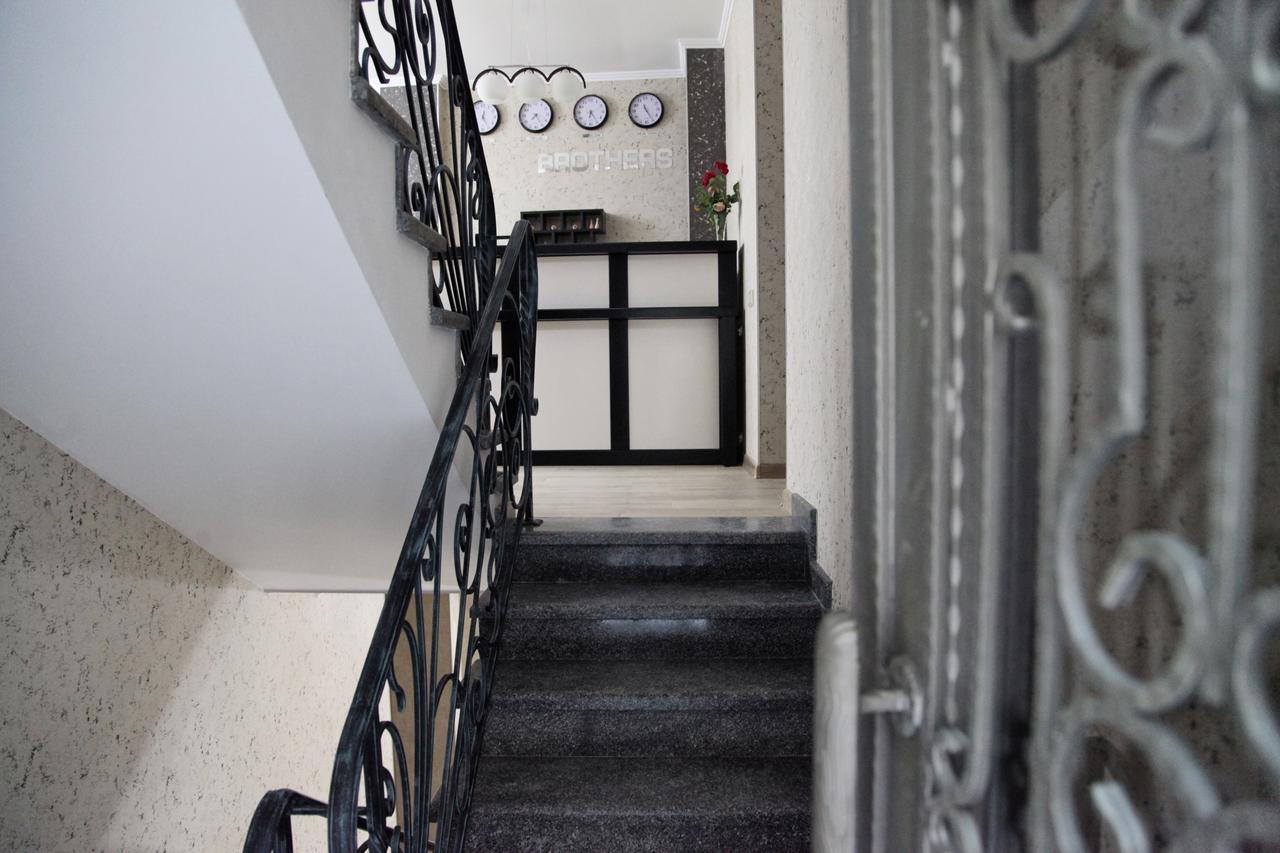 Hotel Four Brothers Tbilisi Eksteriør billede
