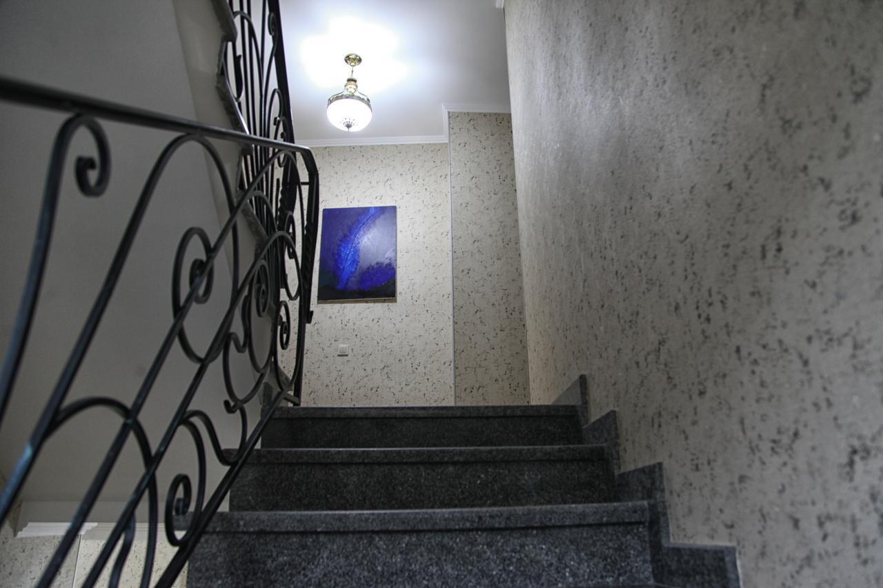 Hotel Four Brothers Tbilisi Eksteriør billede