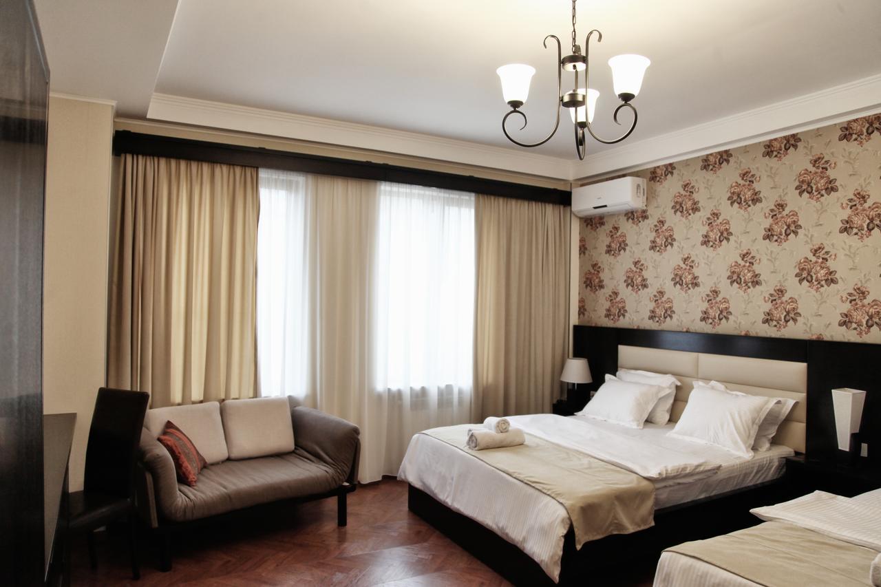 Hotel Four Brothers Tbilisi Eksteriør billede