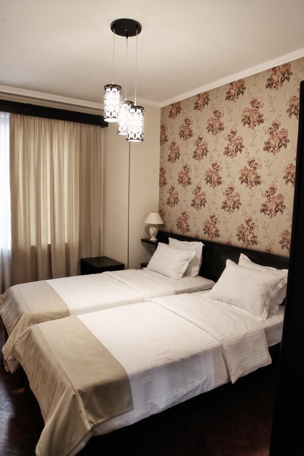 Hotel Four Brothers Tbilisi Eksteriør billede