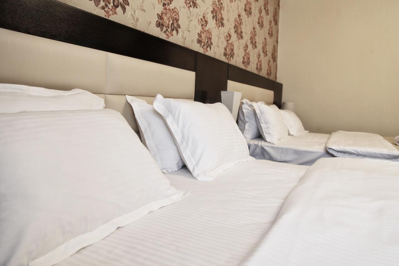 Hotel Four Brothers Tbilisi Eksteriør billede